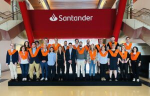 SANFI, Universidad de Cantabria y Santander clausuran la XXII edición del Experto en Formación Económica para Profesionales Bancarios